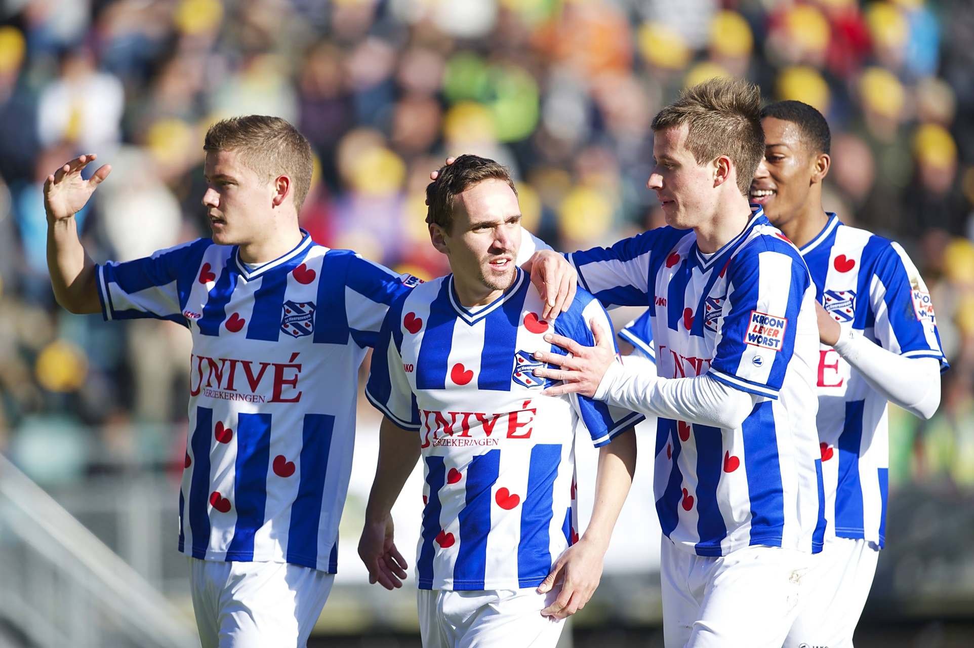 费城76人训练开放日，转会期临场应变引欢呼，德甲在即，球队文化再被提及(央视转播76人最新消息)-开云娱乐